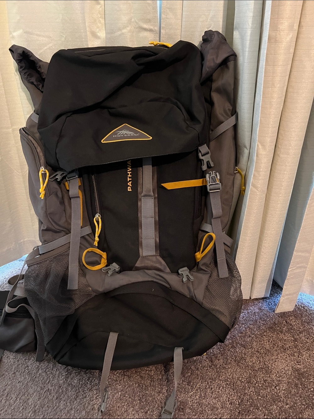 High Sierra Pathway 70 Hiking Backpack